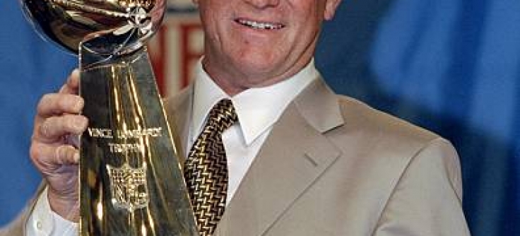 Varnadore Honored In Ceremony Featuring NFL Great Dan Reeves - Florida A&M